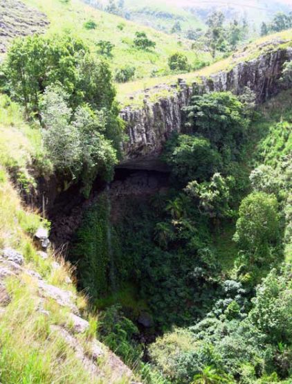 Grottes de Demvôh